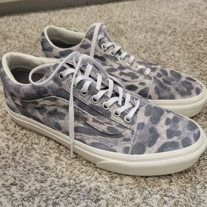 Vans suede leopard sneakets